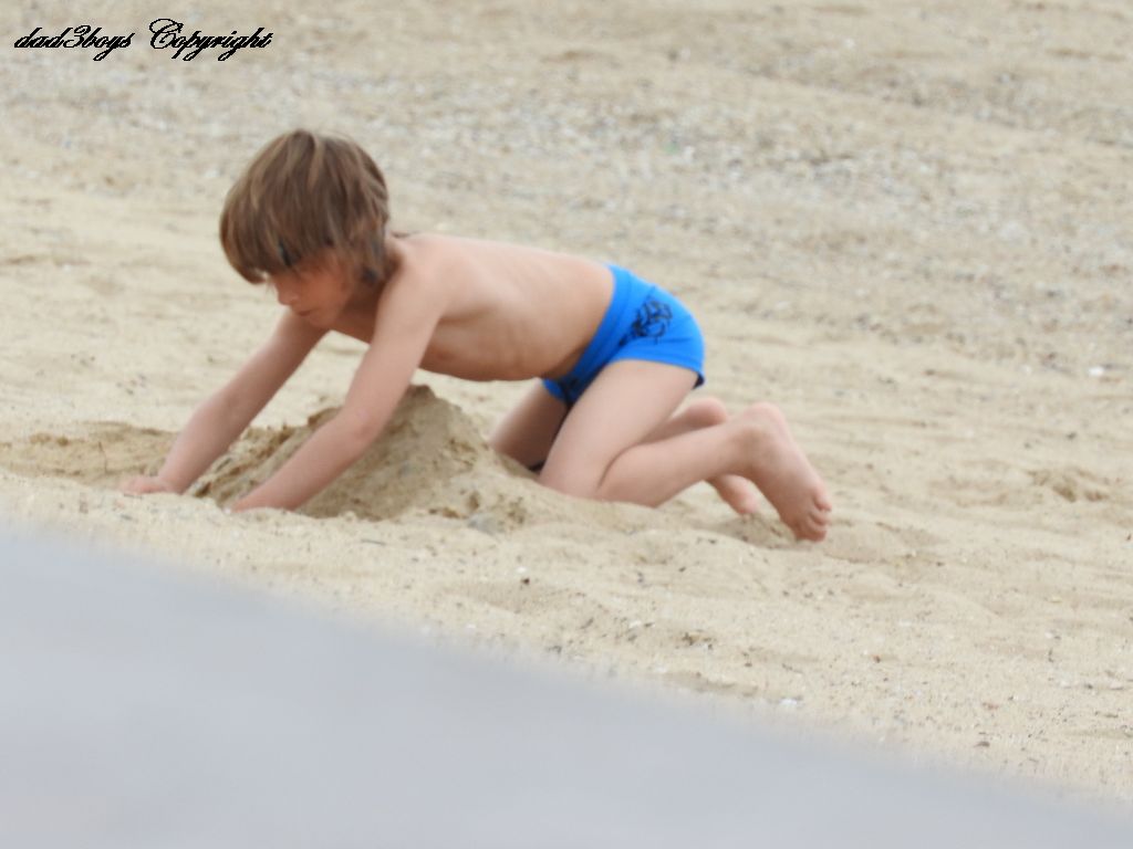 Beach boy (10).JPG