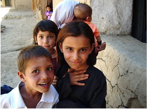 Afghanistan kids (64).png