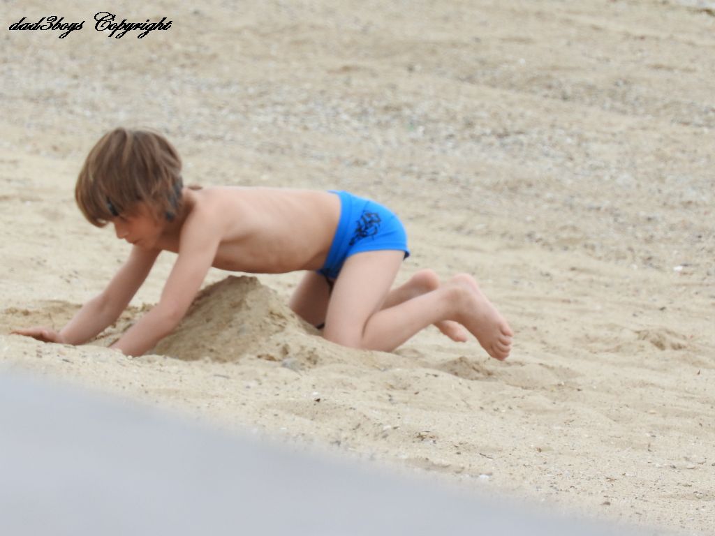 Beach boy (8).JPG