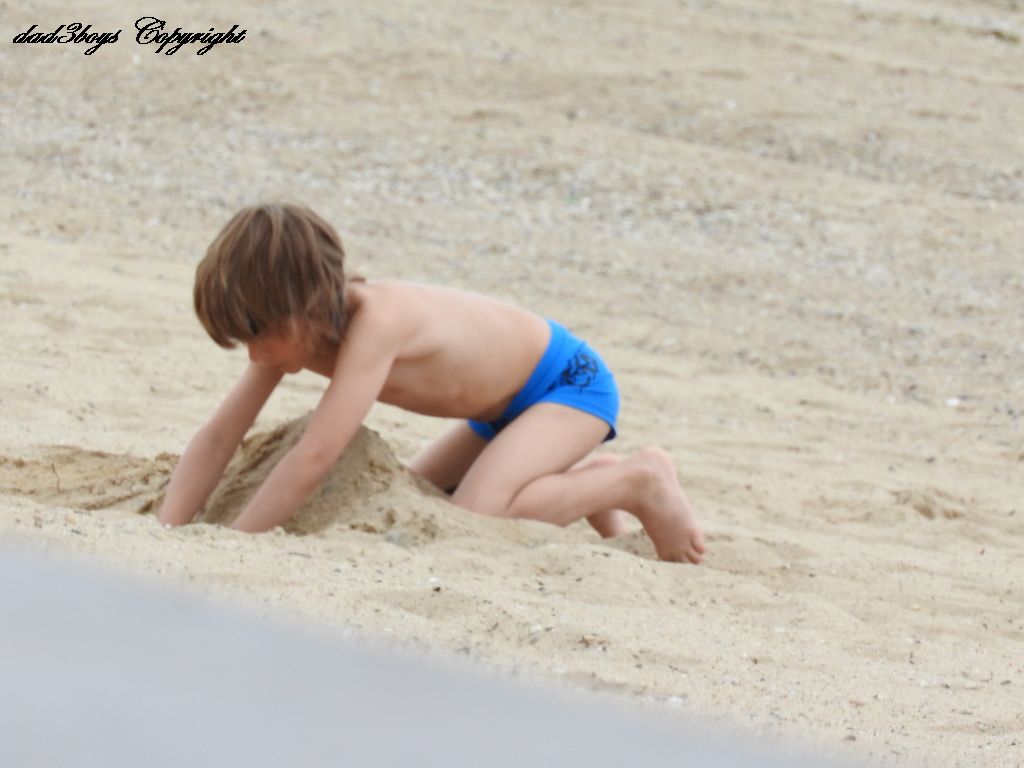 Beach boy (12).JPG