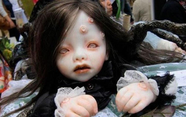 creepy-dolls-33.jpg
