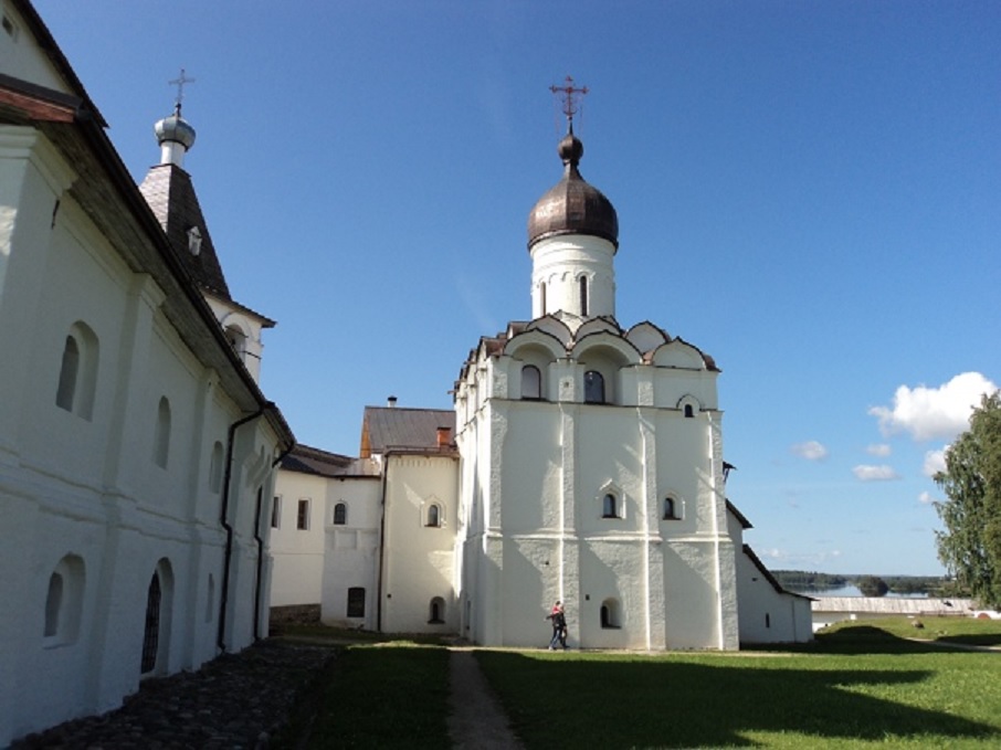 Ферапонтов монастырь церковь благовещения Богородицы 2.jpg